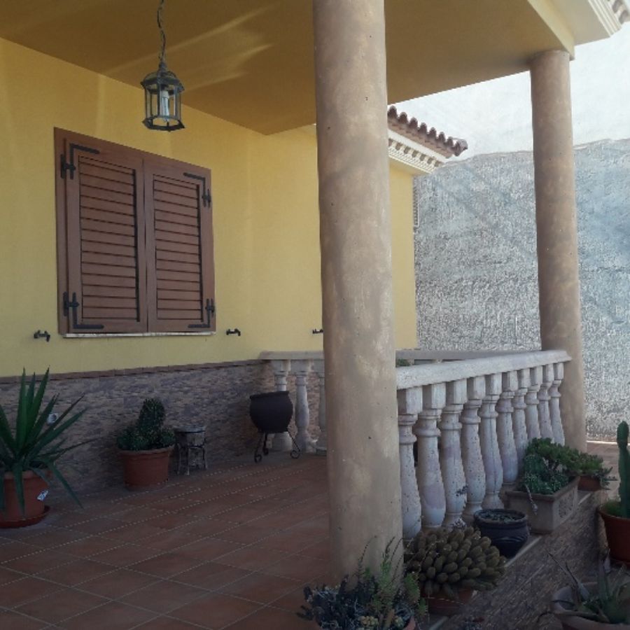 For sale of house in Zurgena