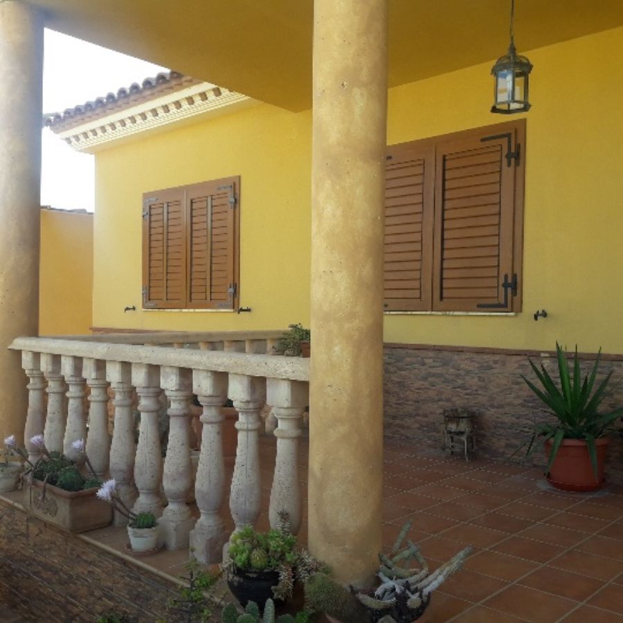 For sale of house in Zurgena
