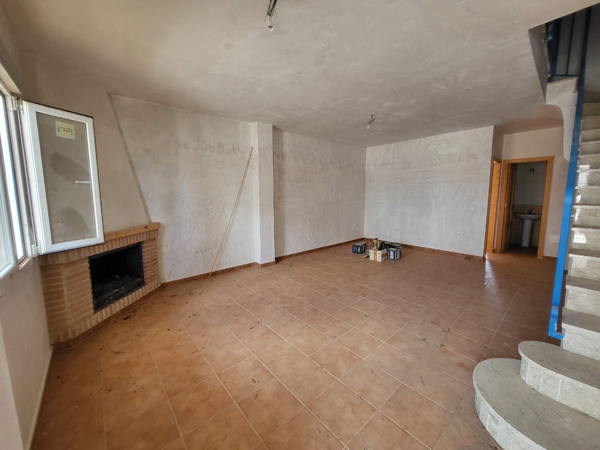 For sale of house in Lubrín