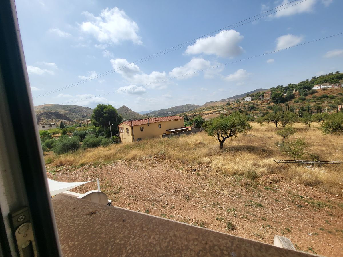 For sale of house in Lubrín