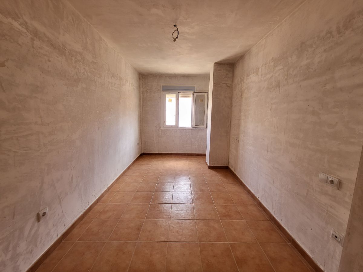 For sale of house in Lubrín