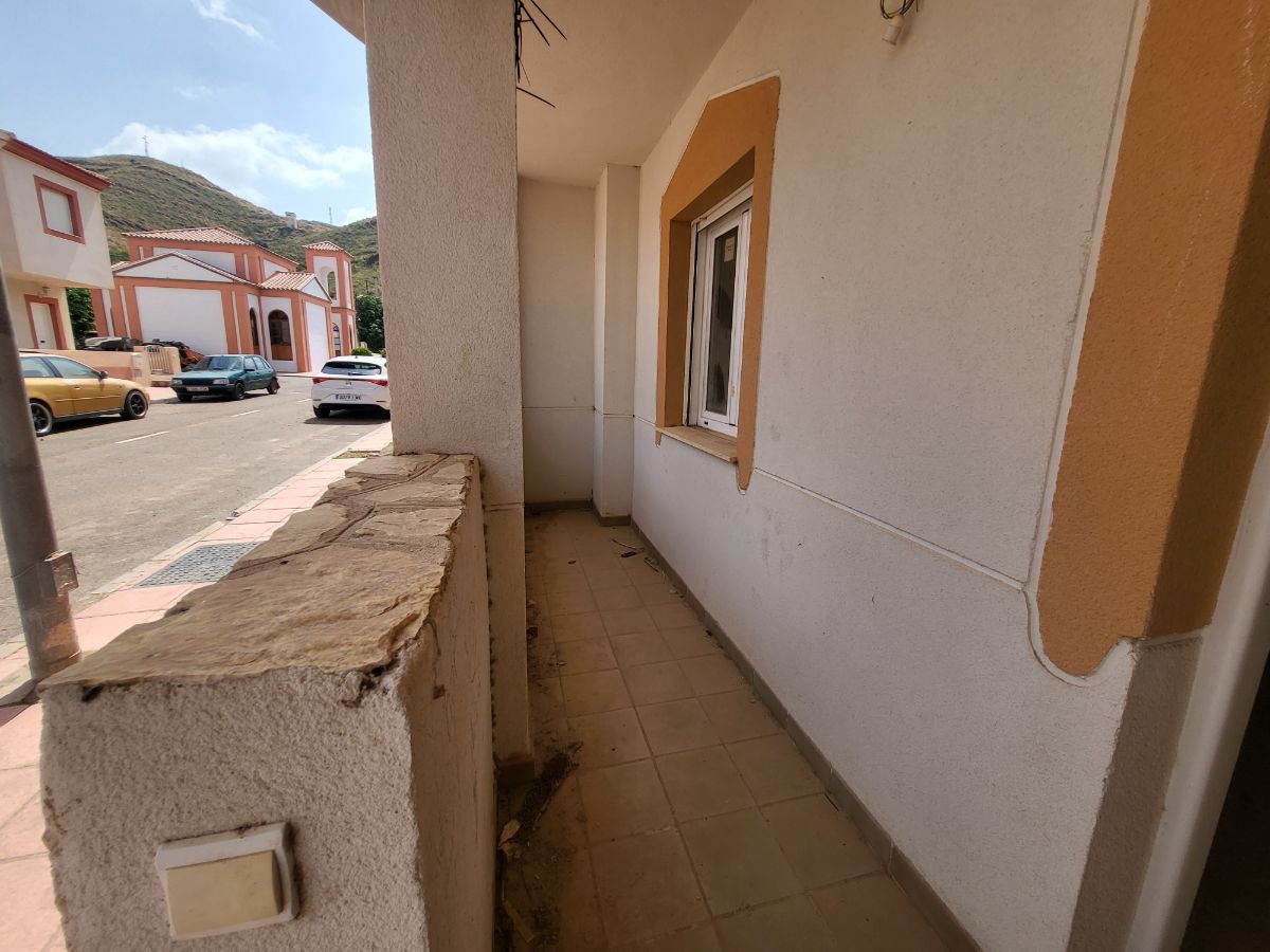 For sale of house in Lubrín