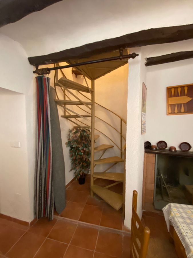 For sale of house in Vélez-Blanco
