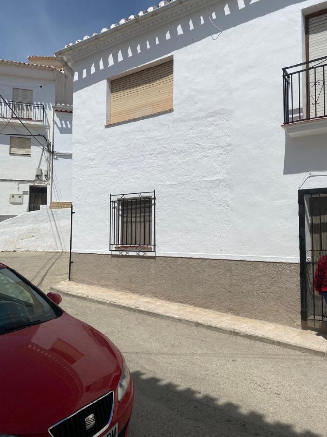 For sale of house in Vélez-Blanco
