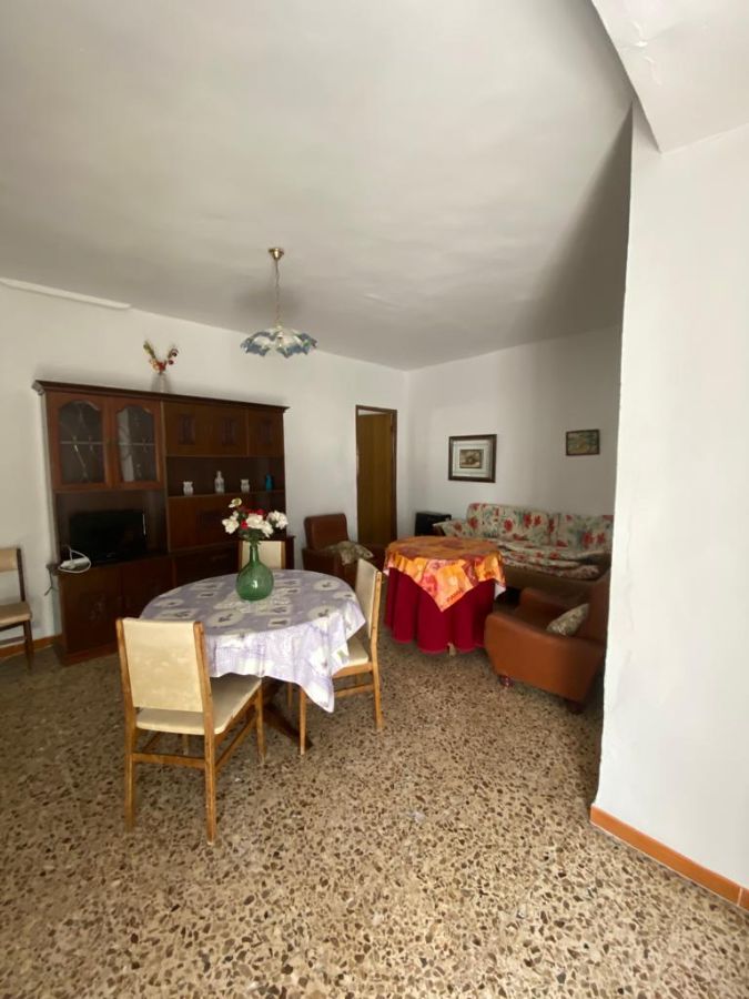 For sale of house in Vélez-Blanco