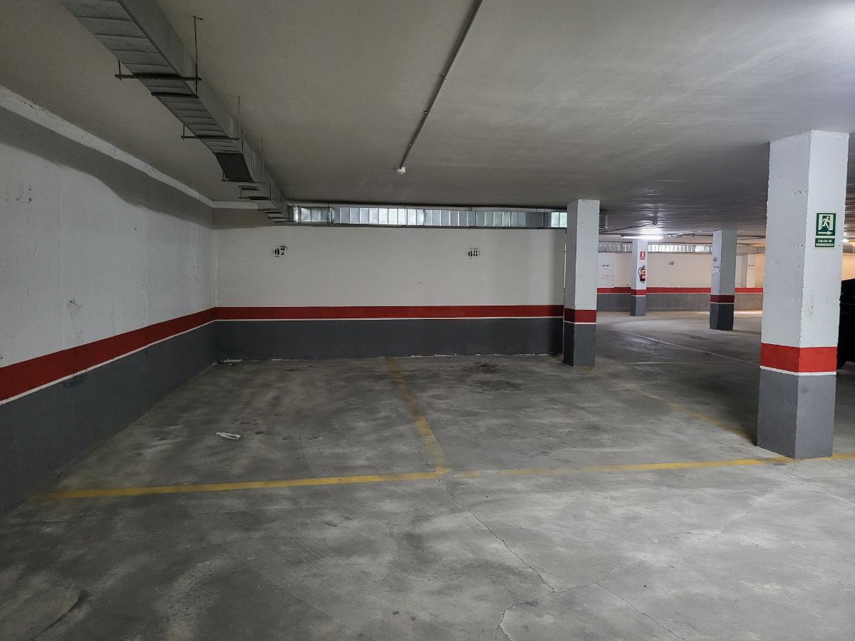 For rent of garage in Albox