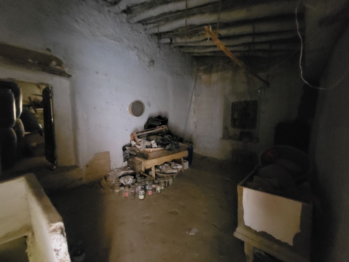 For sale of house in Somontín