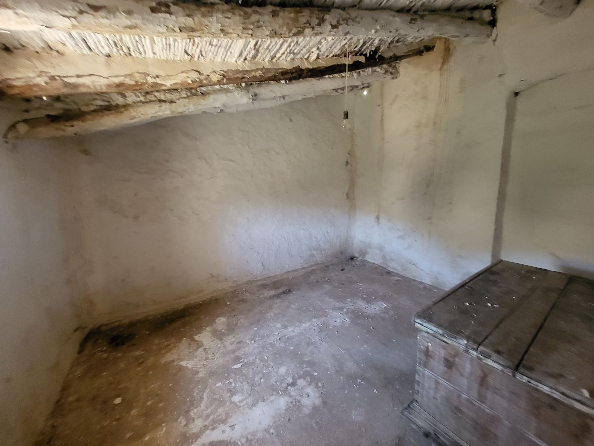 For sale of house in Albánchez