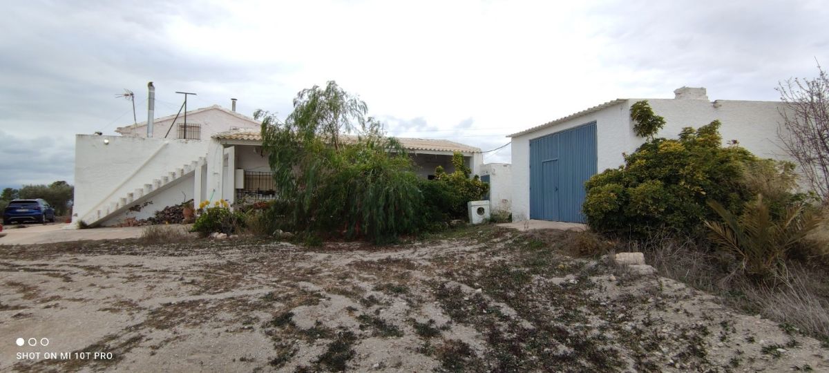 Venta de villa en Albox