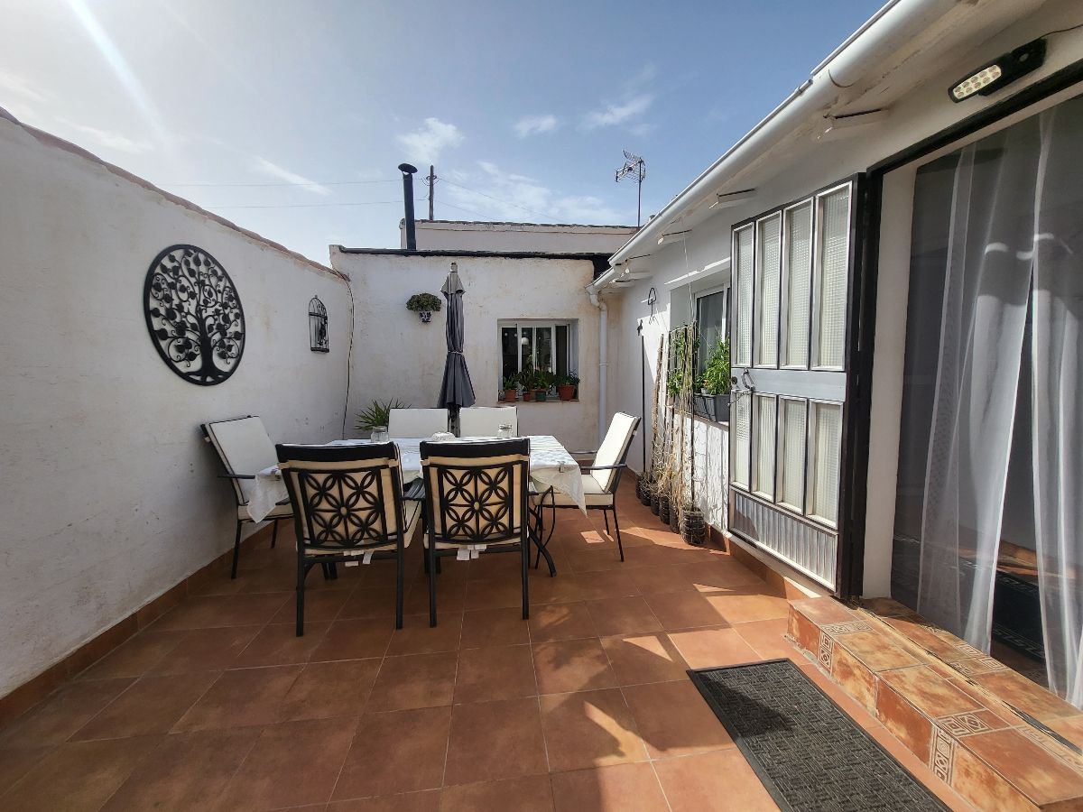 For sale of villa in Zurgena