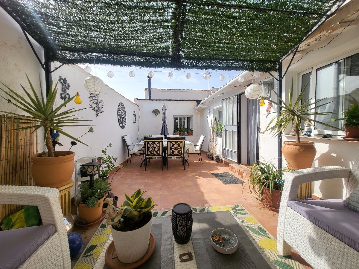 For sale of villa in Zurgena