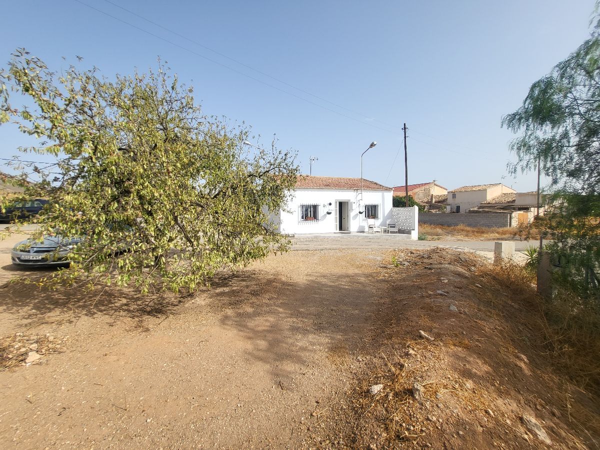 For sale of villa in Zurgena