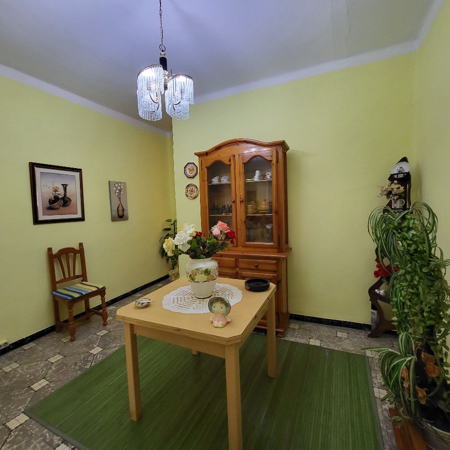 For sale of flat in Albox