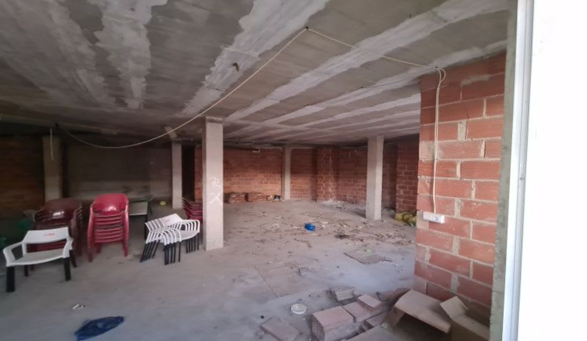 For sale of office in Fines