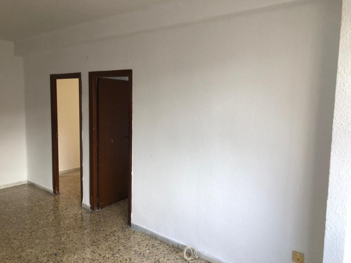For sale of flat in Macael