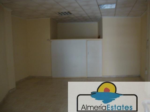 Alquiler de local comercial en Albox
