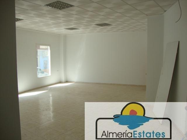 Alquiler de local comercial en Albox