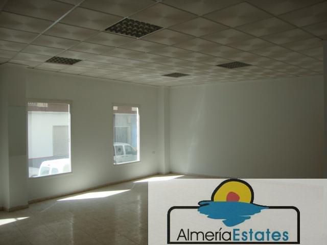Alquiler de local comercial en Albox