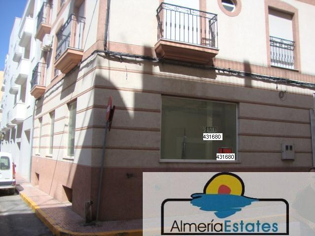 Alquiler de local comercial en Albox
