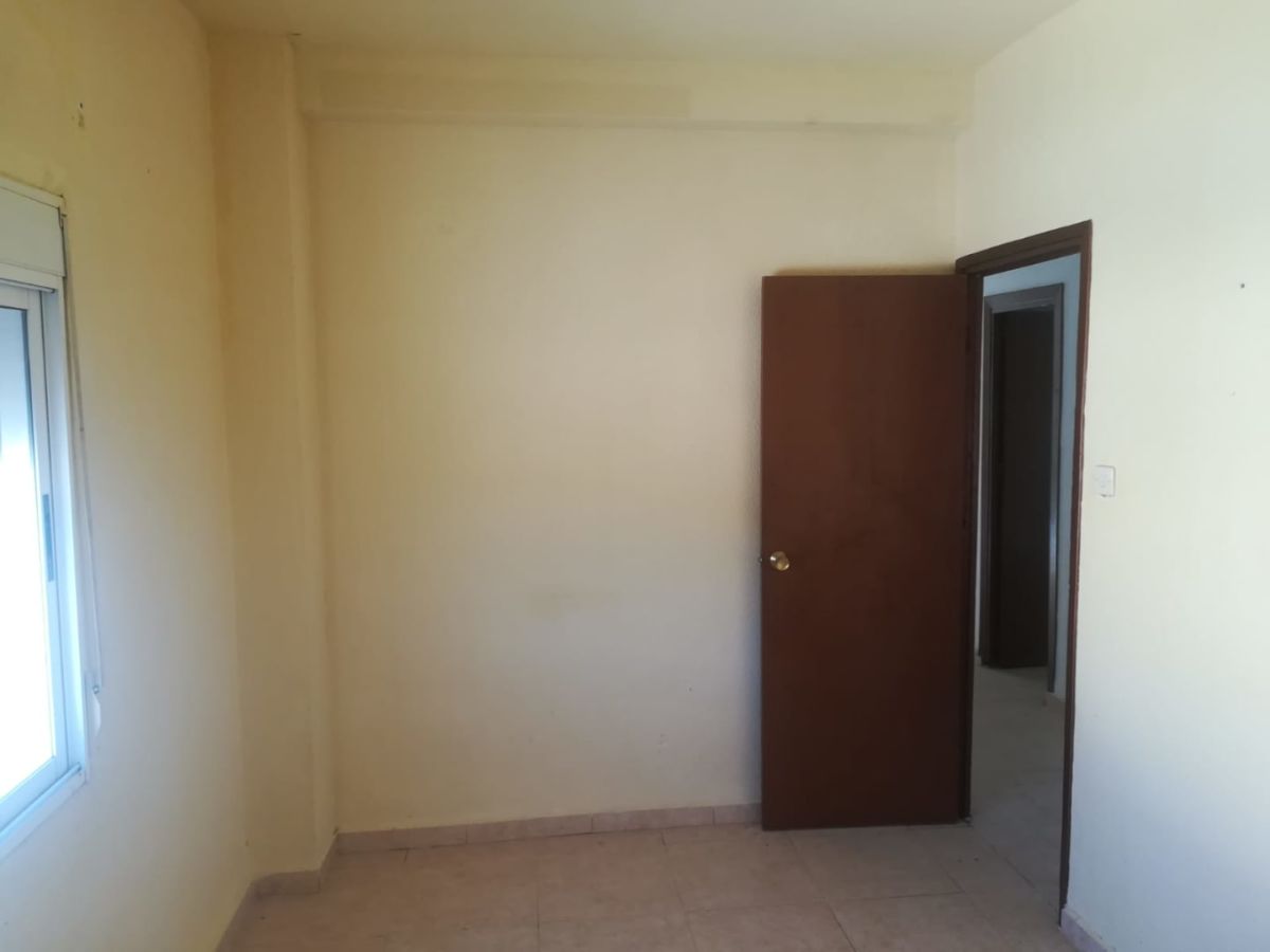 For sale of flat in Macael