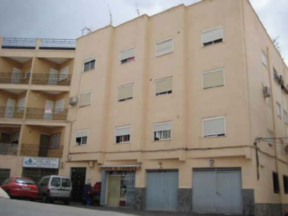 For sale of flat in Macael