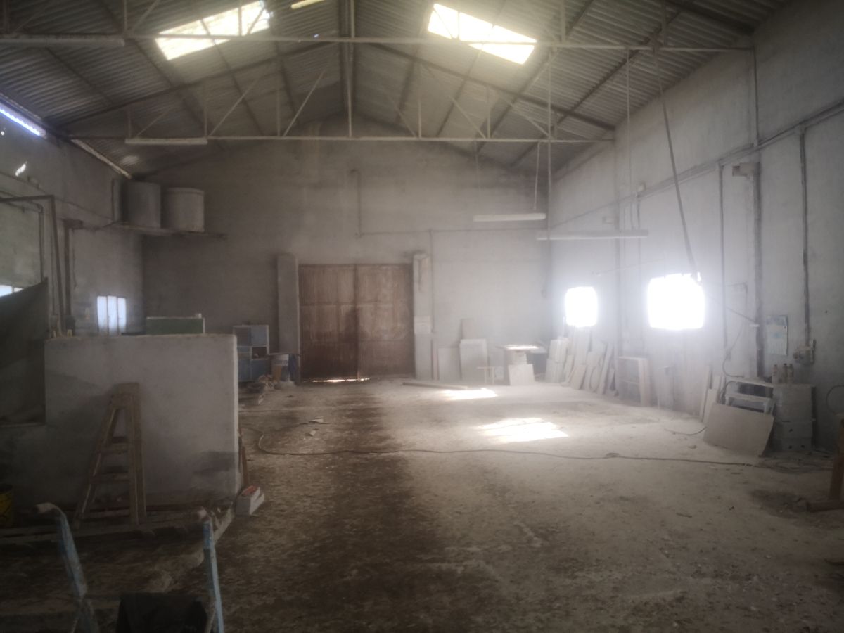 For sale of industrial plant/warehouse in Fines