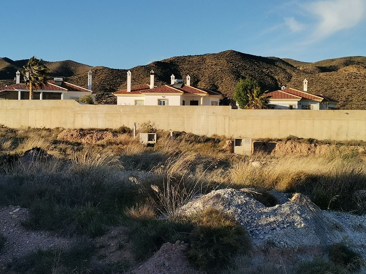 For sale of land in Arboleas