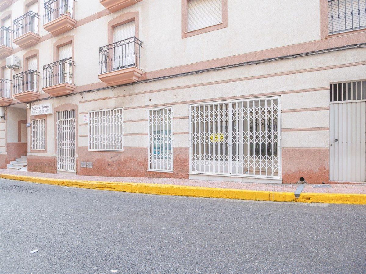 Venta de local comercial en Albox