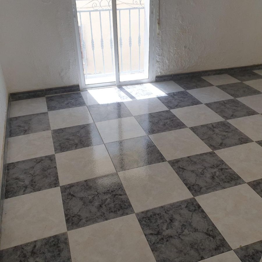 For sale of house in Macael