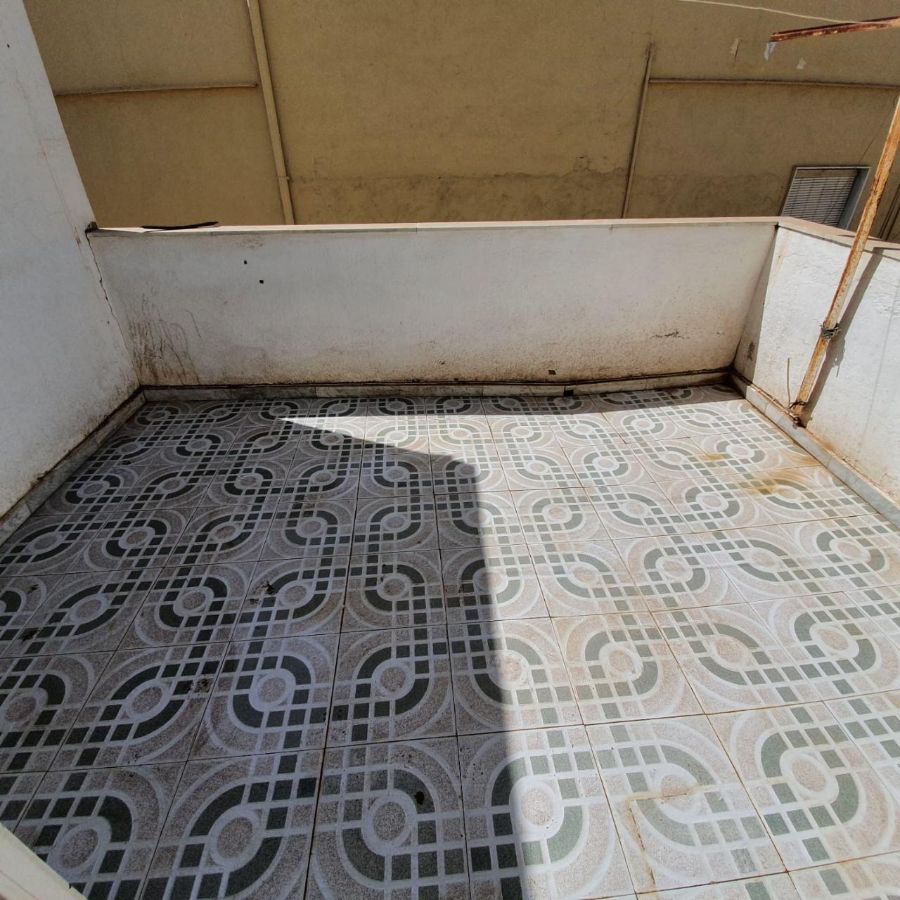 For sale of house in Macael