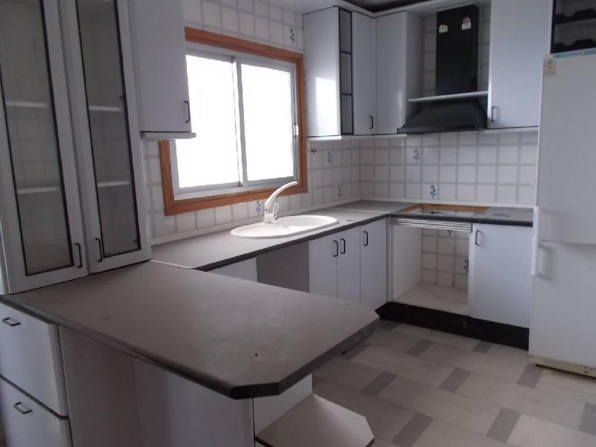 For sale of flat in Macael