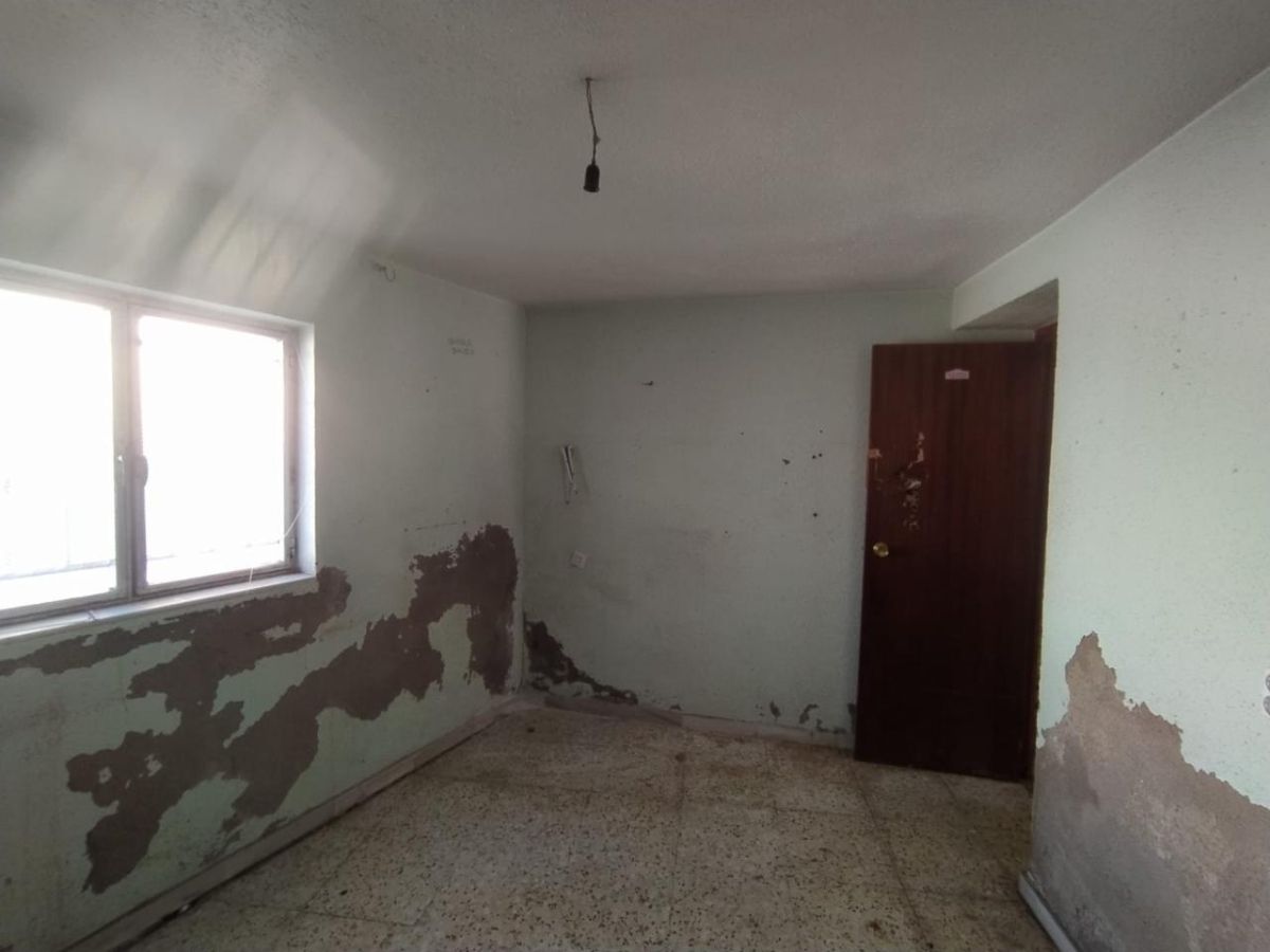 For sale of house in Macael