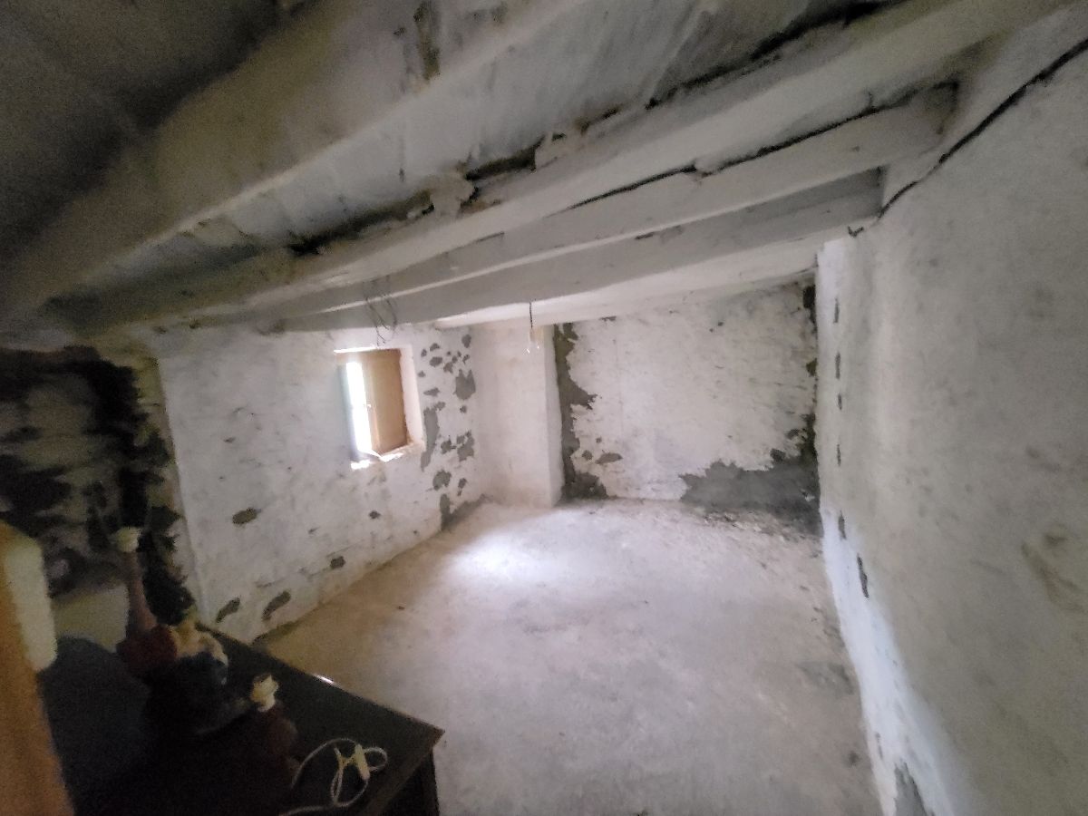 Venta de casa en Macael