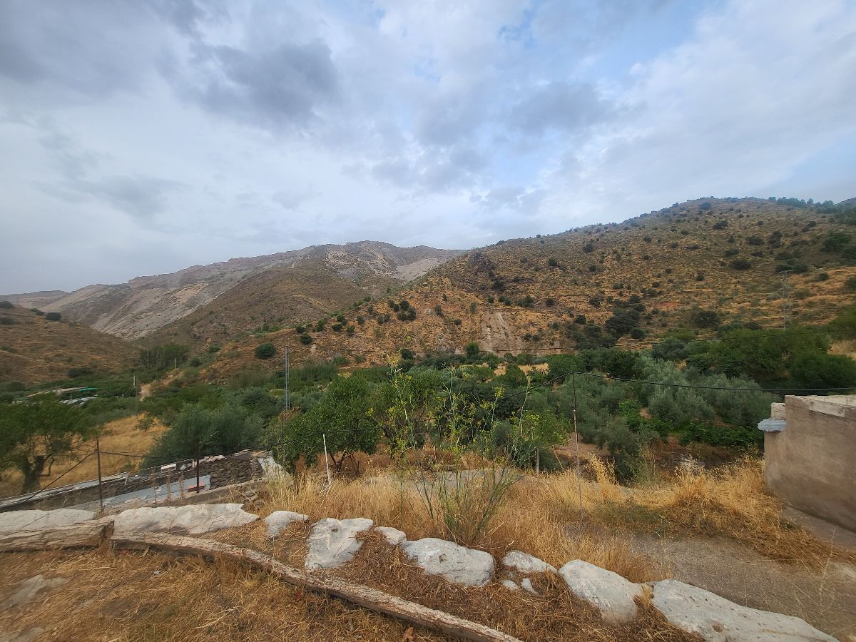 Venta de casa en Macael