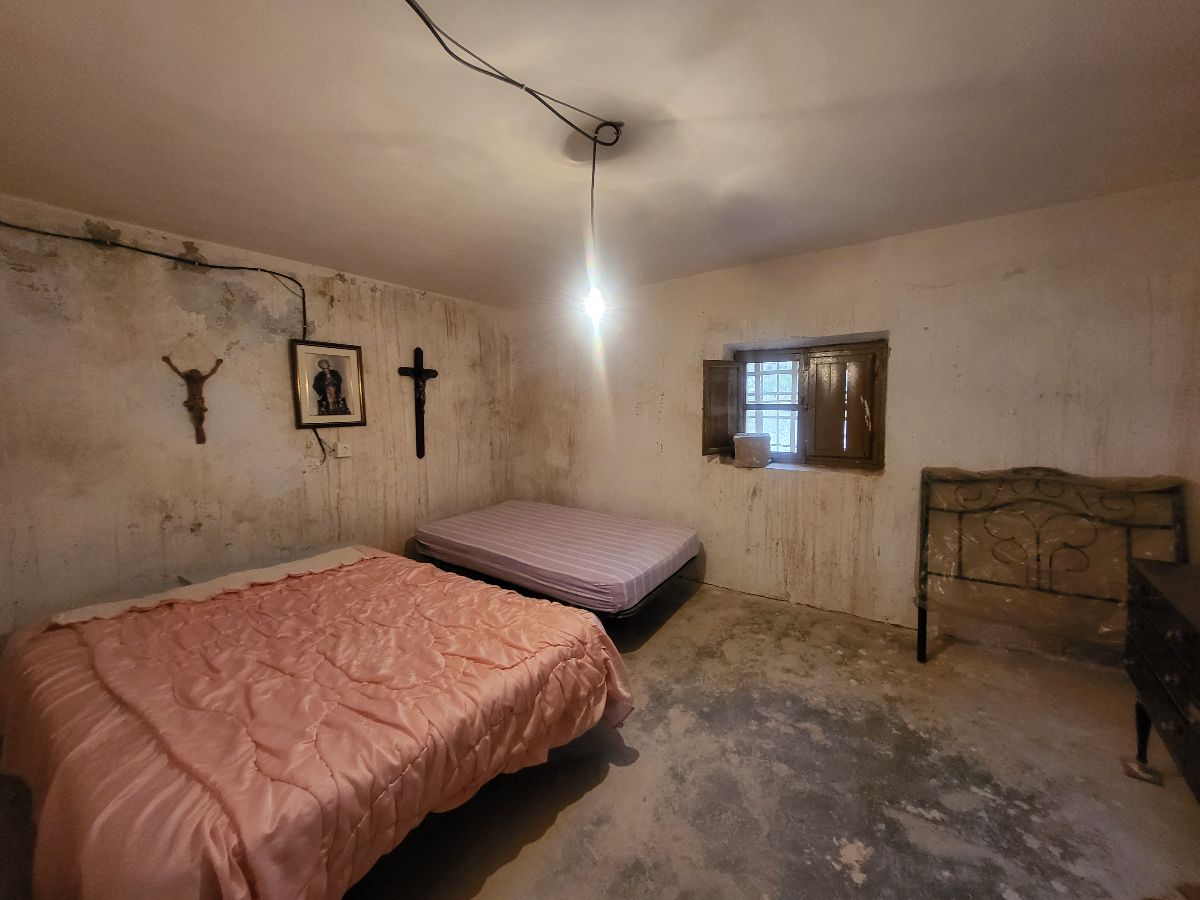 Venta de casa en Macael