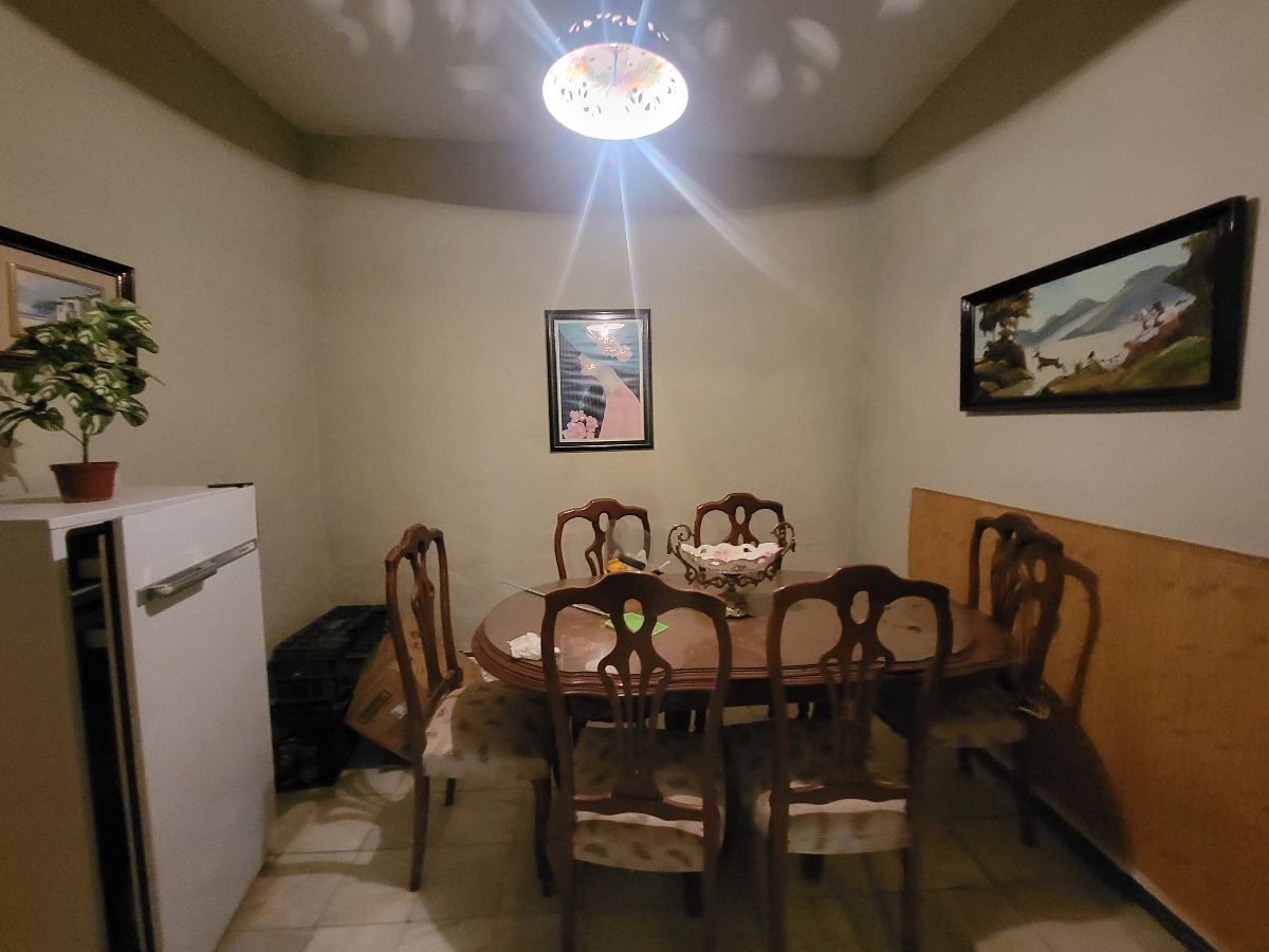 For sale of house in Macael