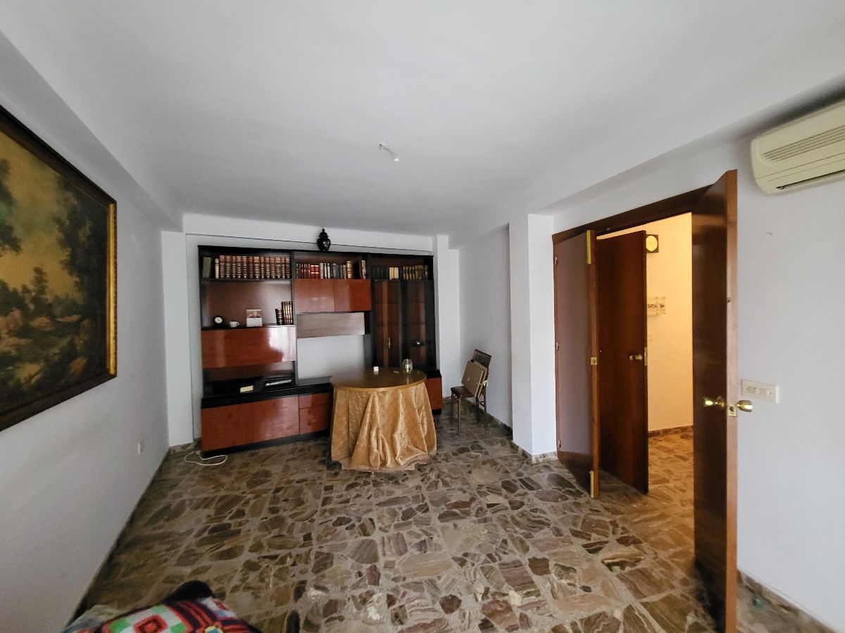For sale of flat in Sierro