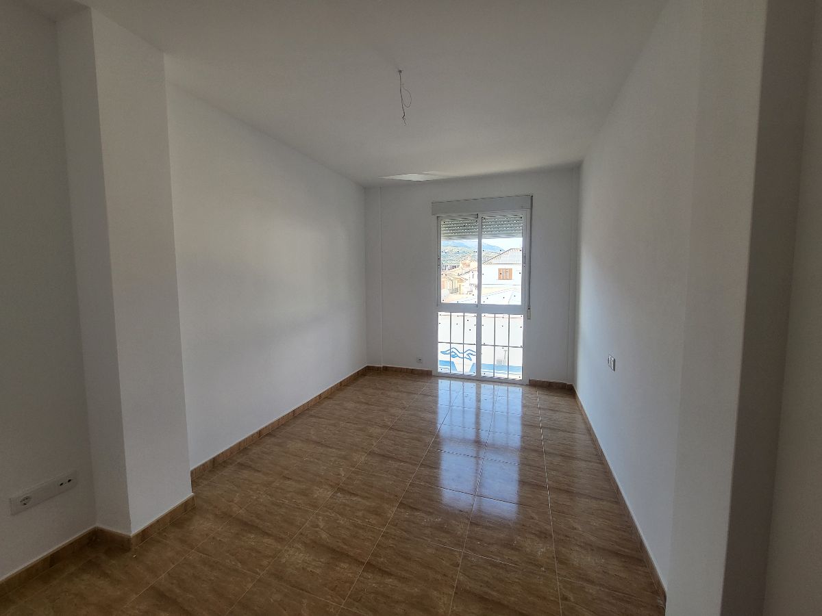 For sale of flat in Vélez-Rubio