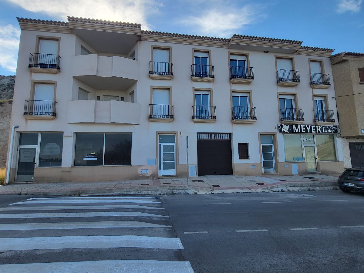 For sale of flat in Vélez-Blanco