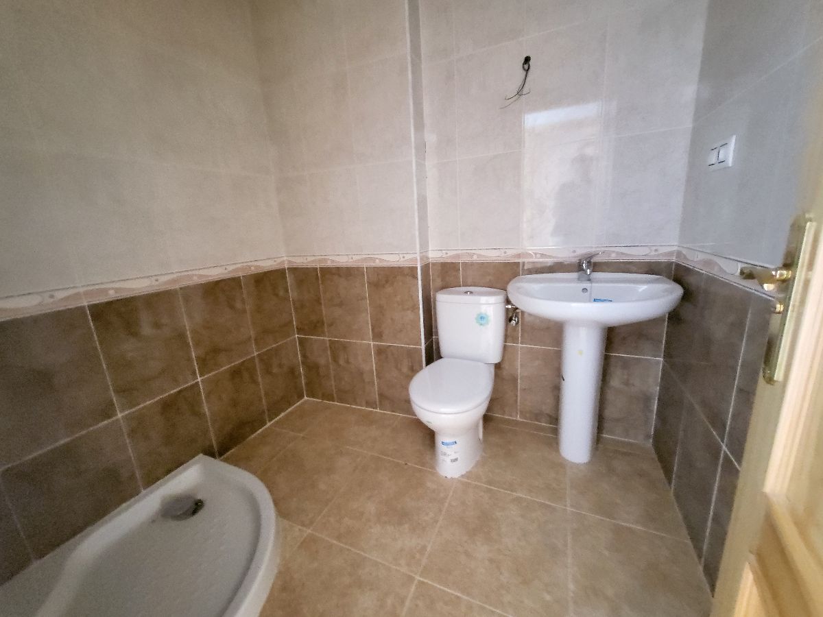 For sale of flat in Vélez-Blanco