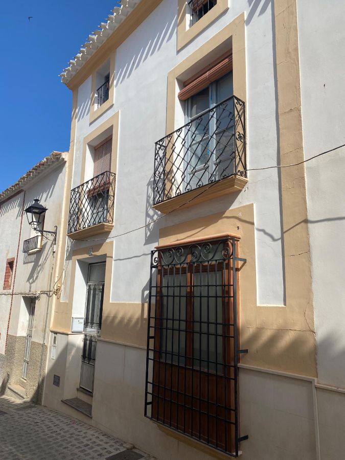 For sale of house in Vélez-Rubio