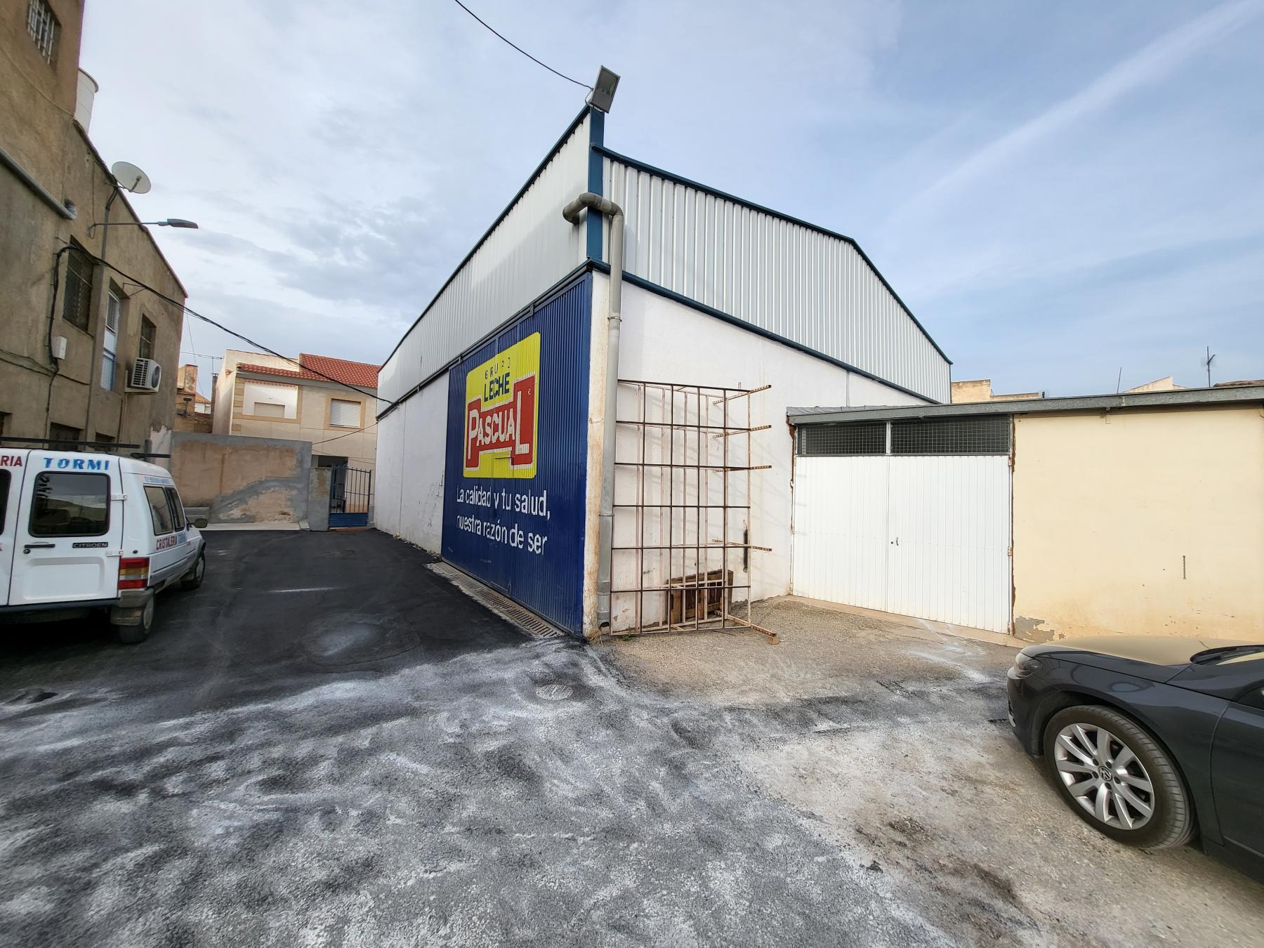 Venta de nave industrial en Albox