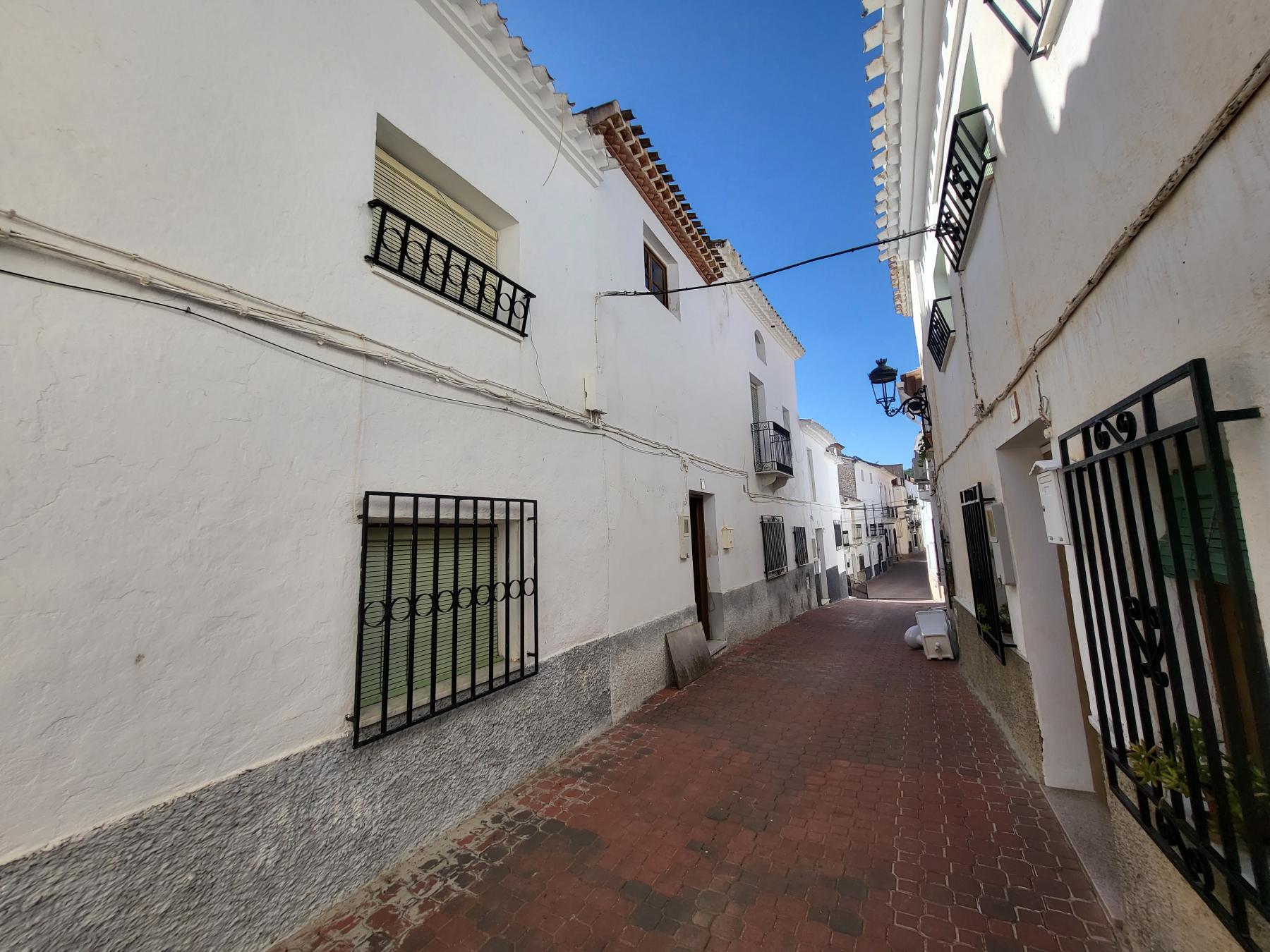 For sale of house in Albánchez