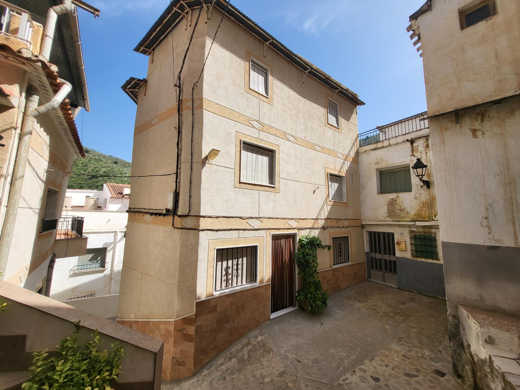 For sale of house in Sierro