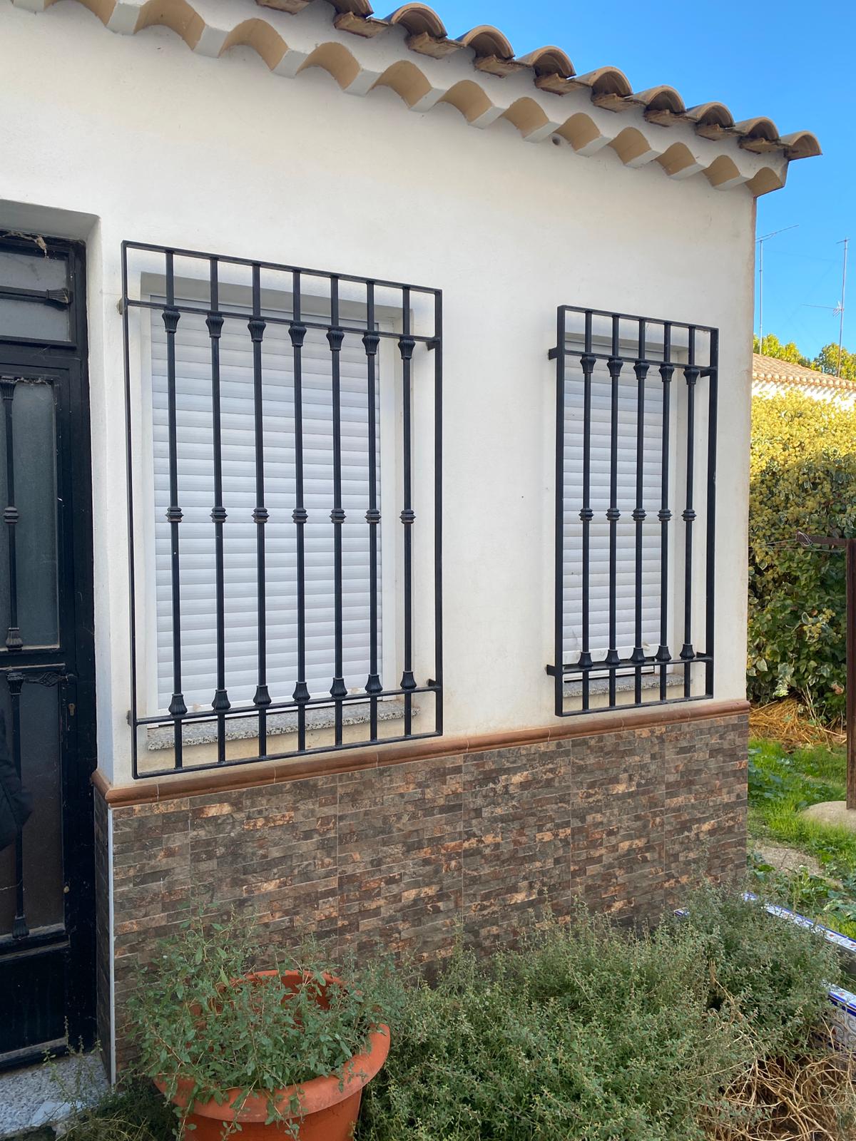 For sale of house in Vélez-Rubio