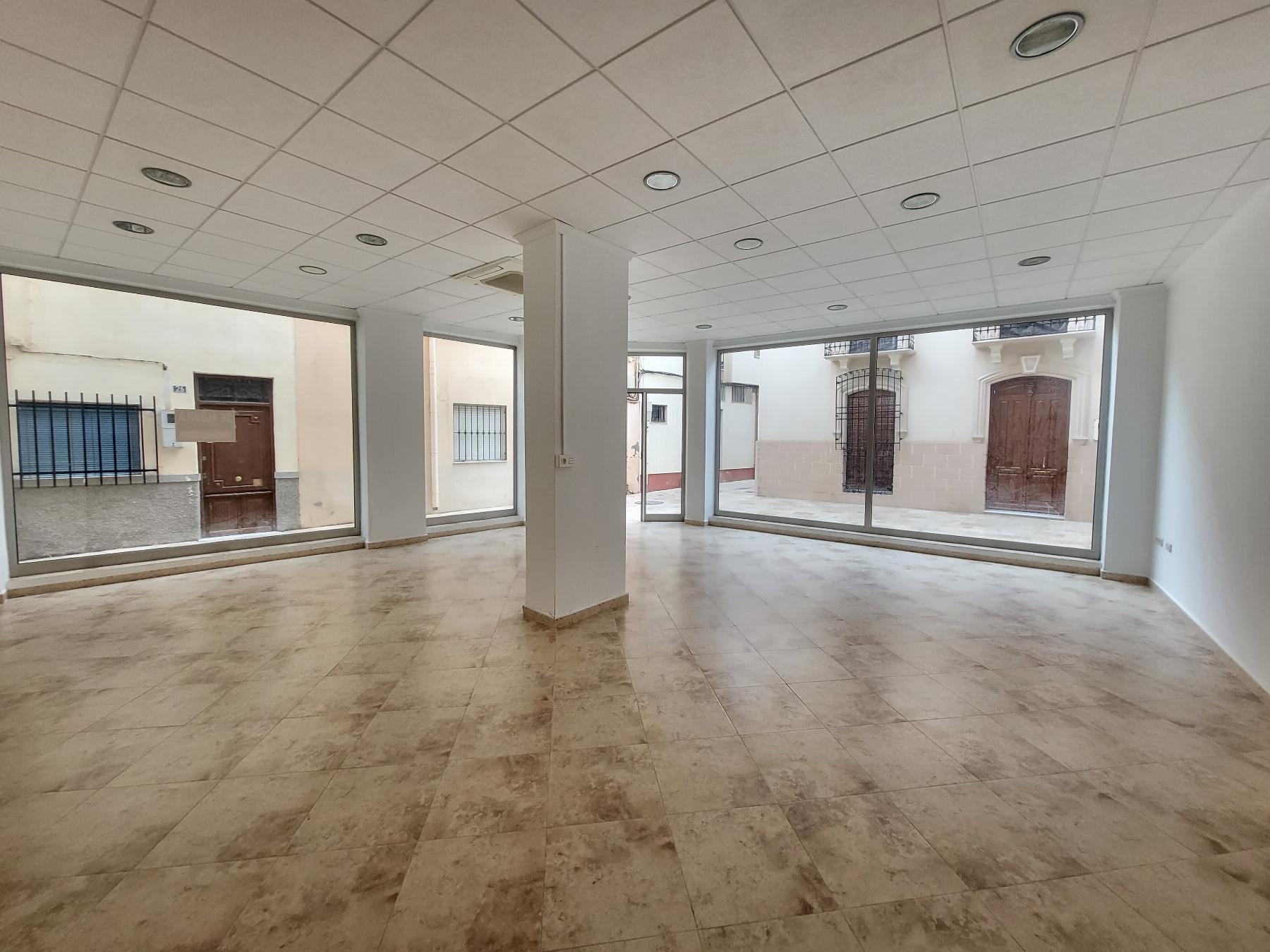 Alquiler de local comercial en Albox