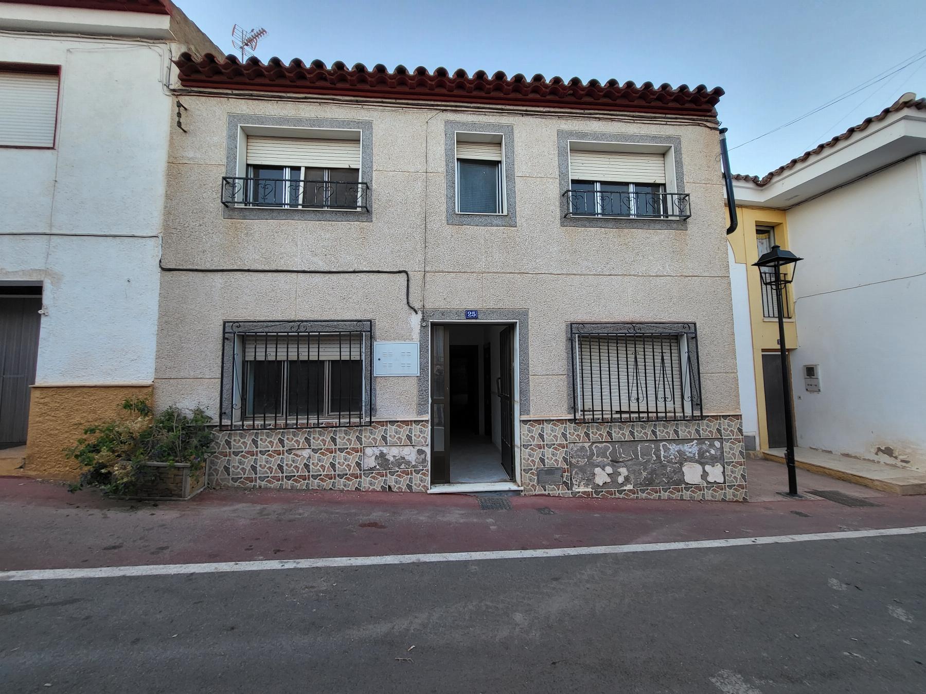For sale of house in Taberno