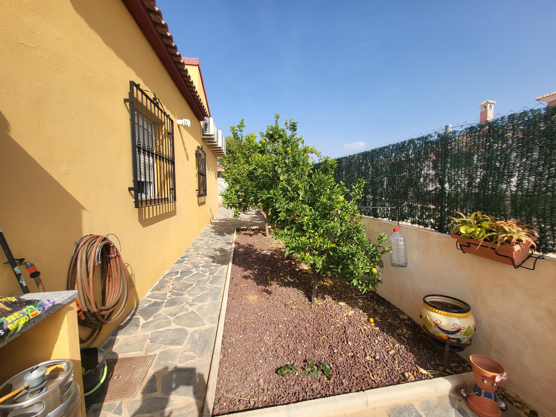 For sale of villa in Arboleas