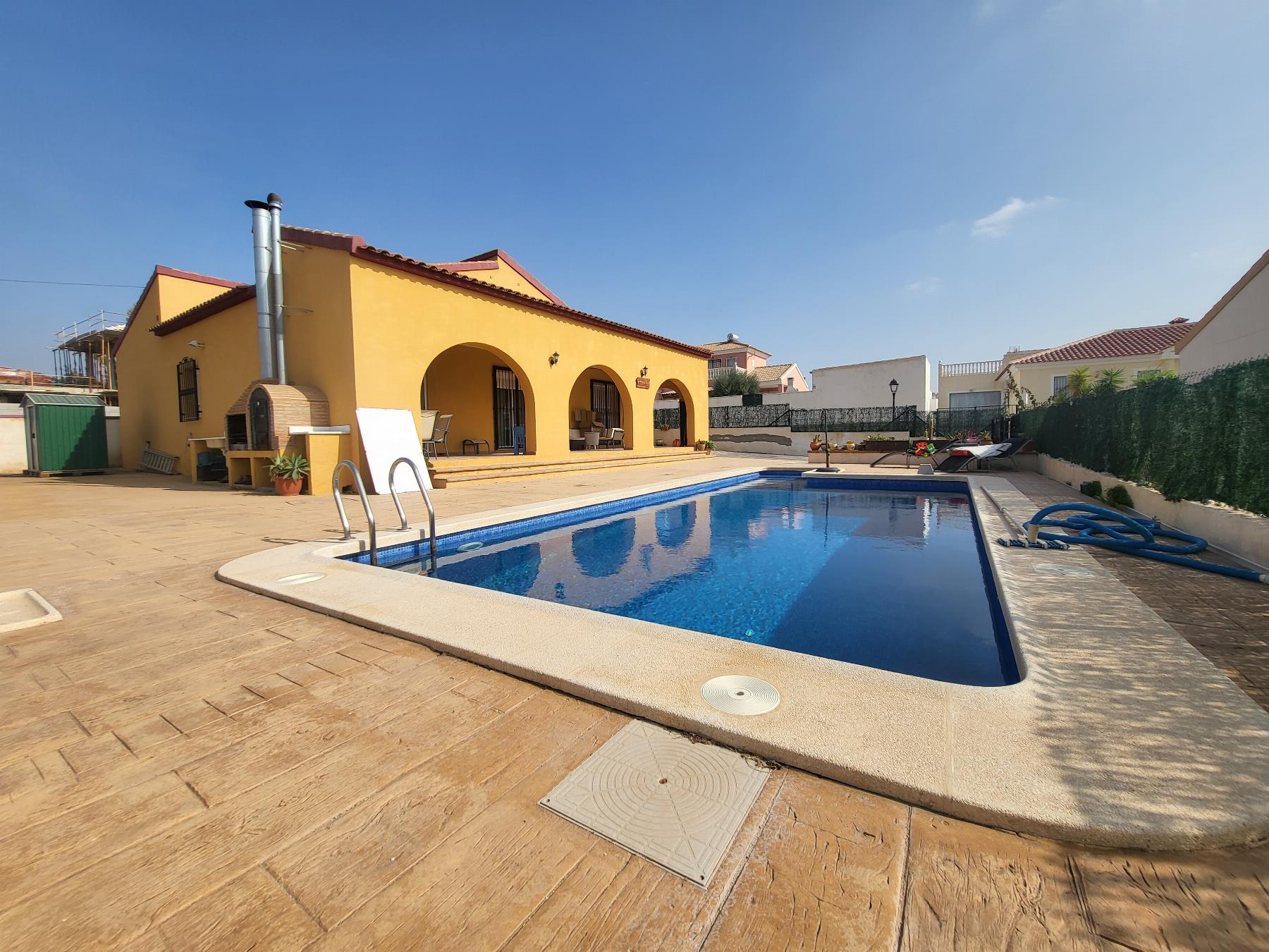 For sale of villa in Arboleas