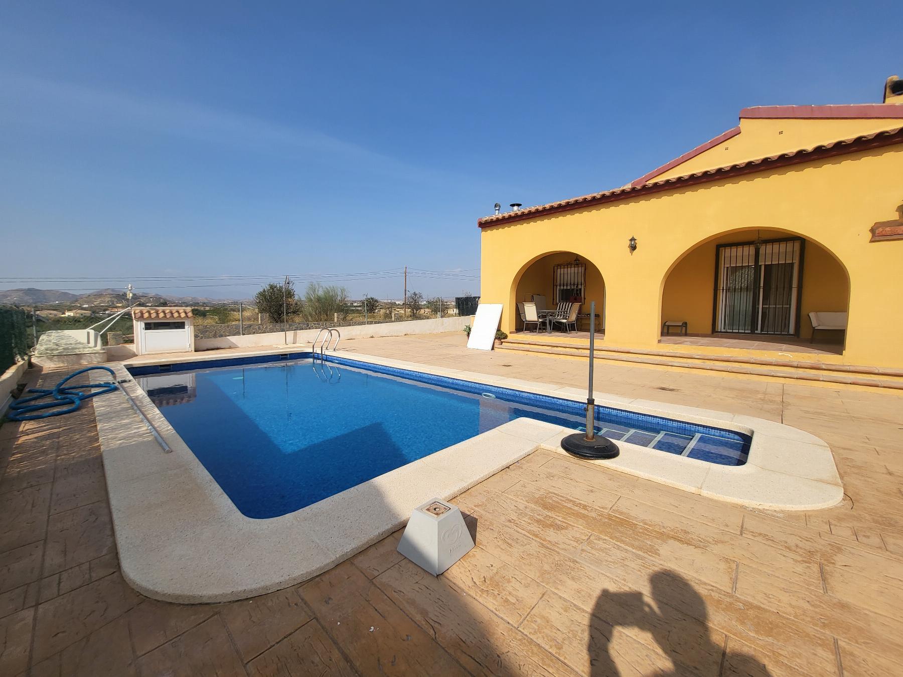 For sale of villa in Arboleas